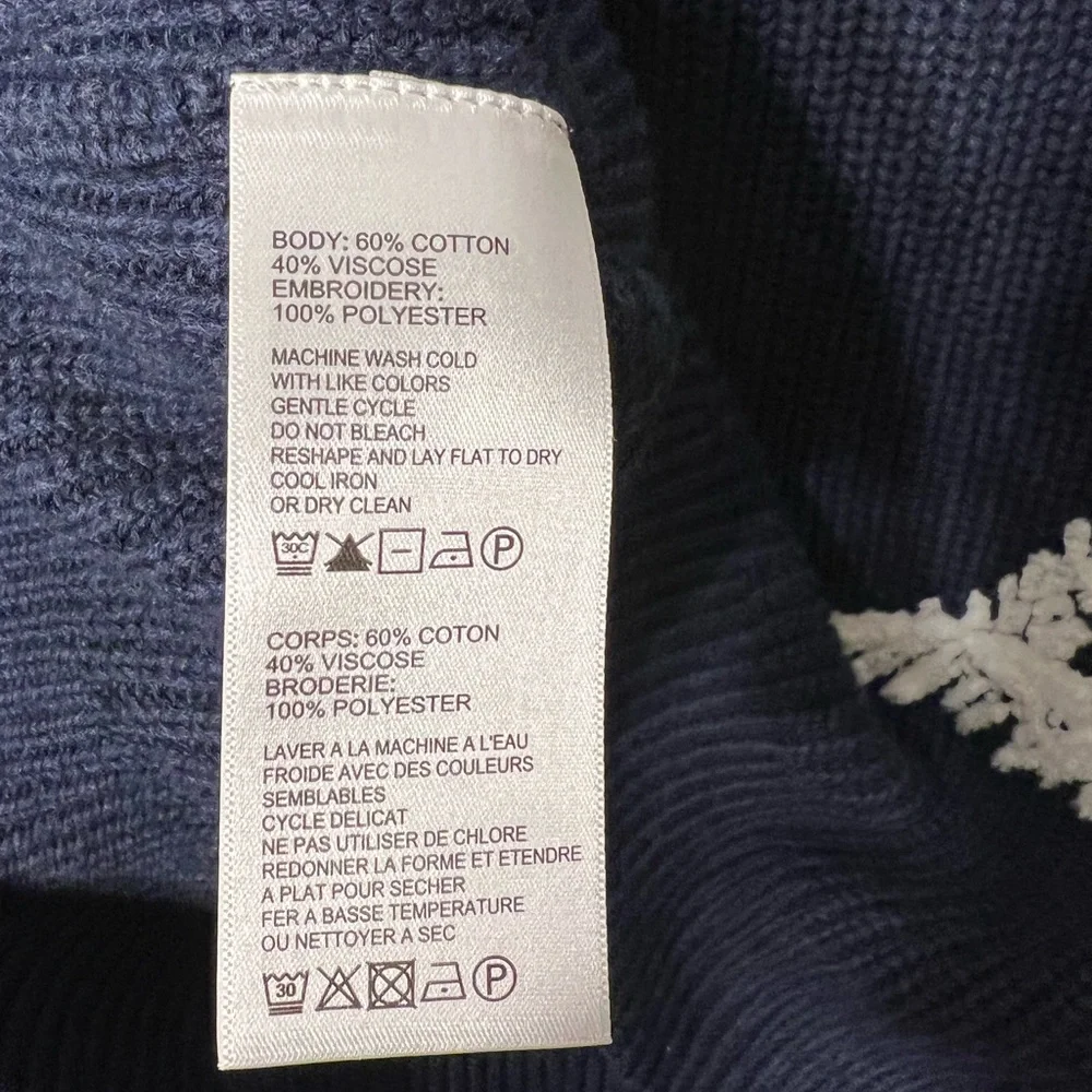 2 for $60🌺 Tommy Bahama Navy Blue Crew Neck Sweater - Picture 6 of 9